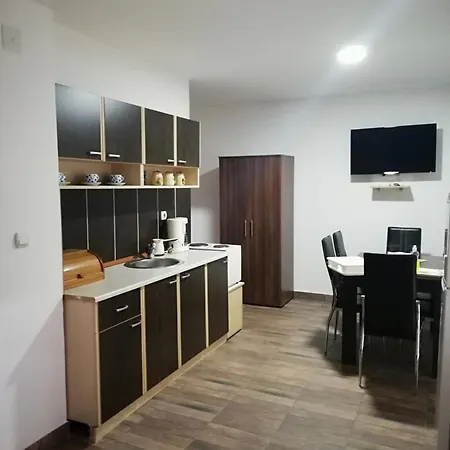 Aparthotel Nana *