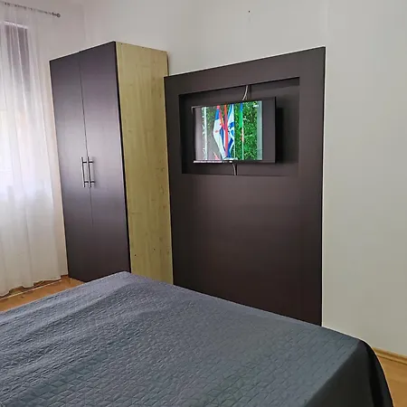 Aparthotel Nana *