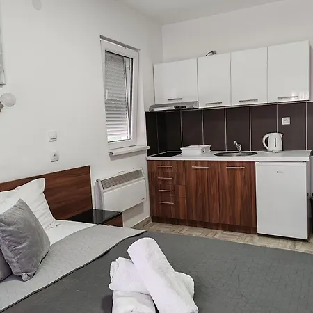 Nana Aparthotel