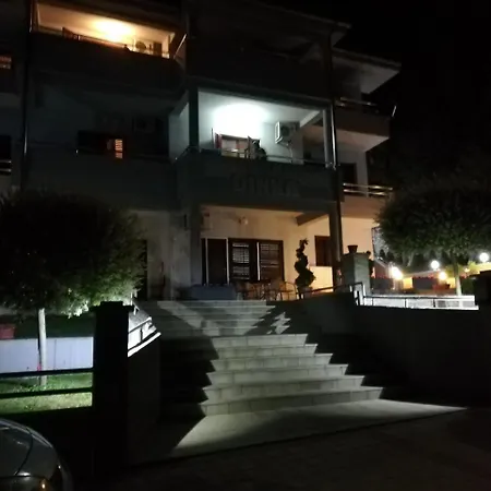 Nana Aparthotel